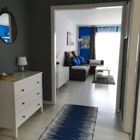 Sleeps 4 Pool Wifi T691559 Apartment *