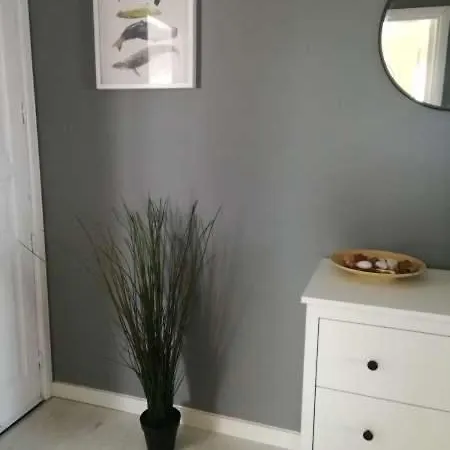 Apartment Sleeps 4 Pool Wifi T691559 *